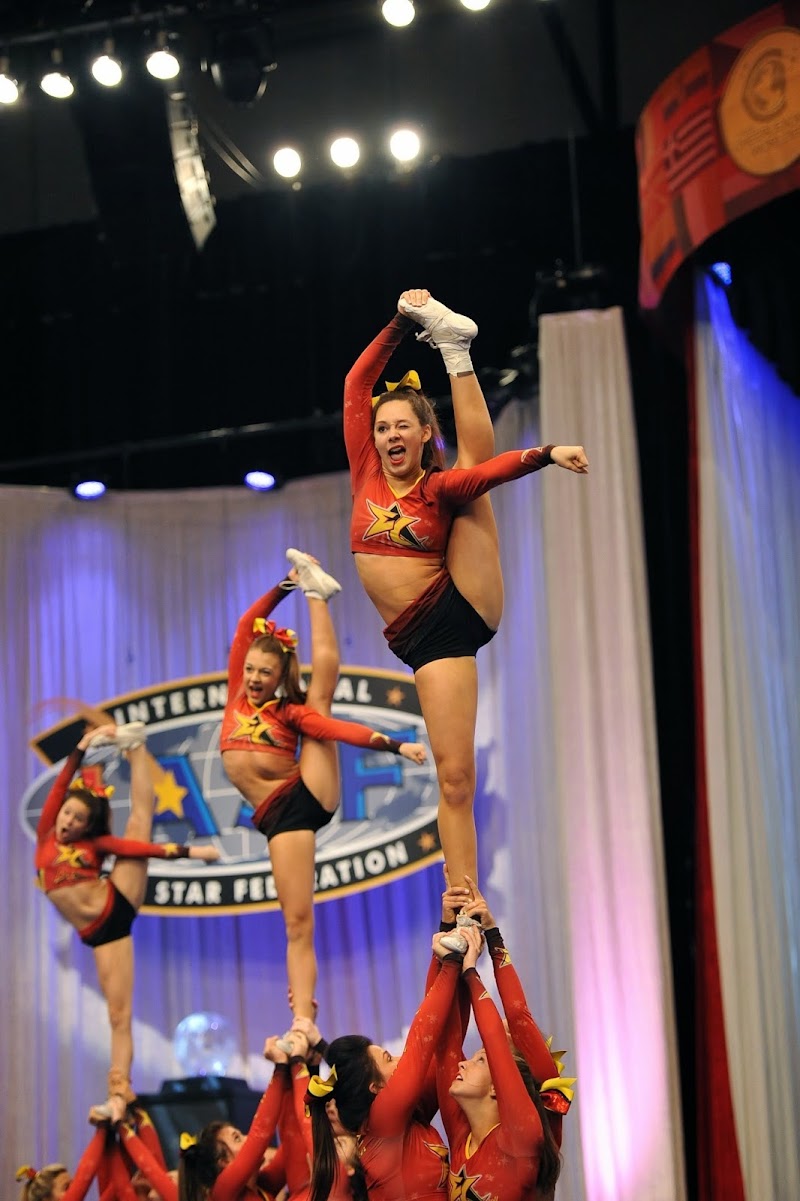 Elite Cheer photo 3