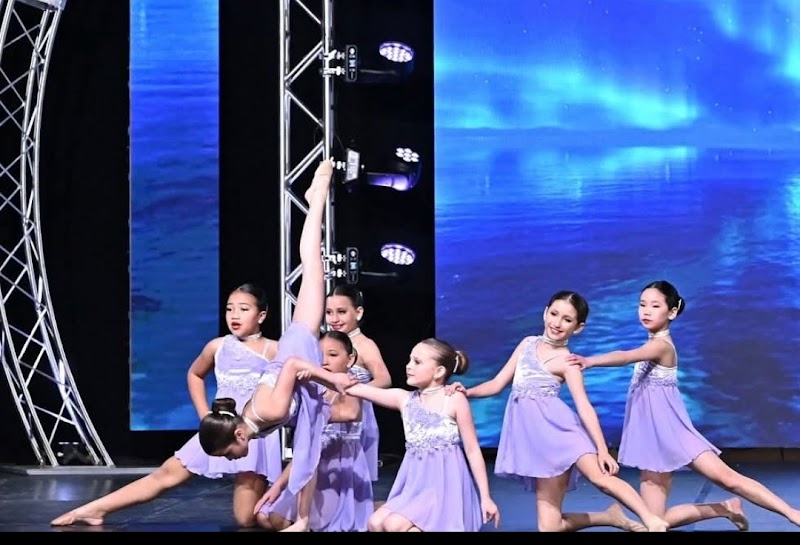 DeLynn Dance and Tumbling Co. photo 3