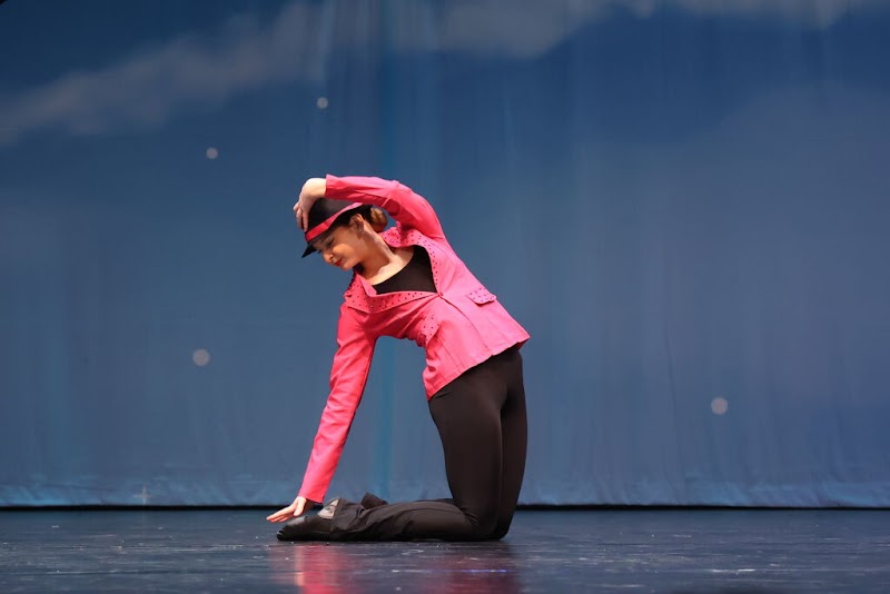 Villa West Acrobatic Gymnastics photo 3
